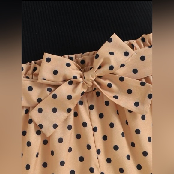 Girls Ruffle Trim Top With Polka Dot Belted Shorts size 12/14 - Picture 5 of 5